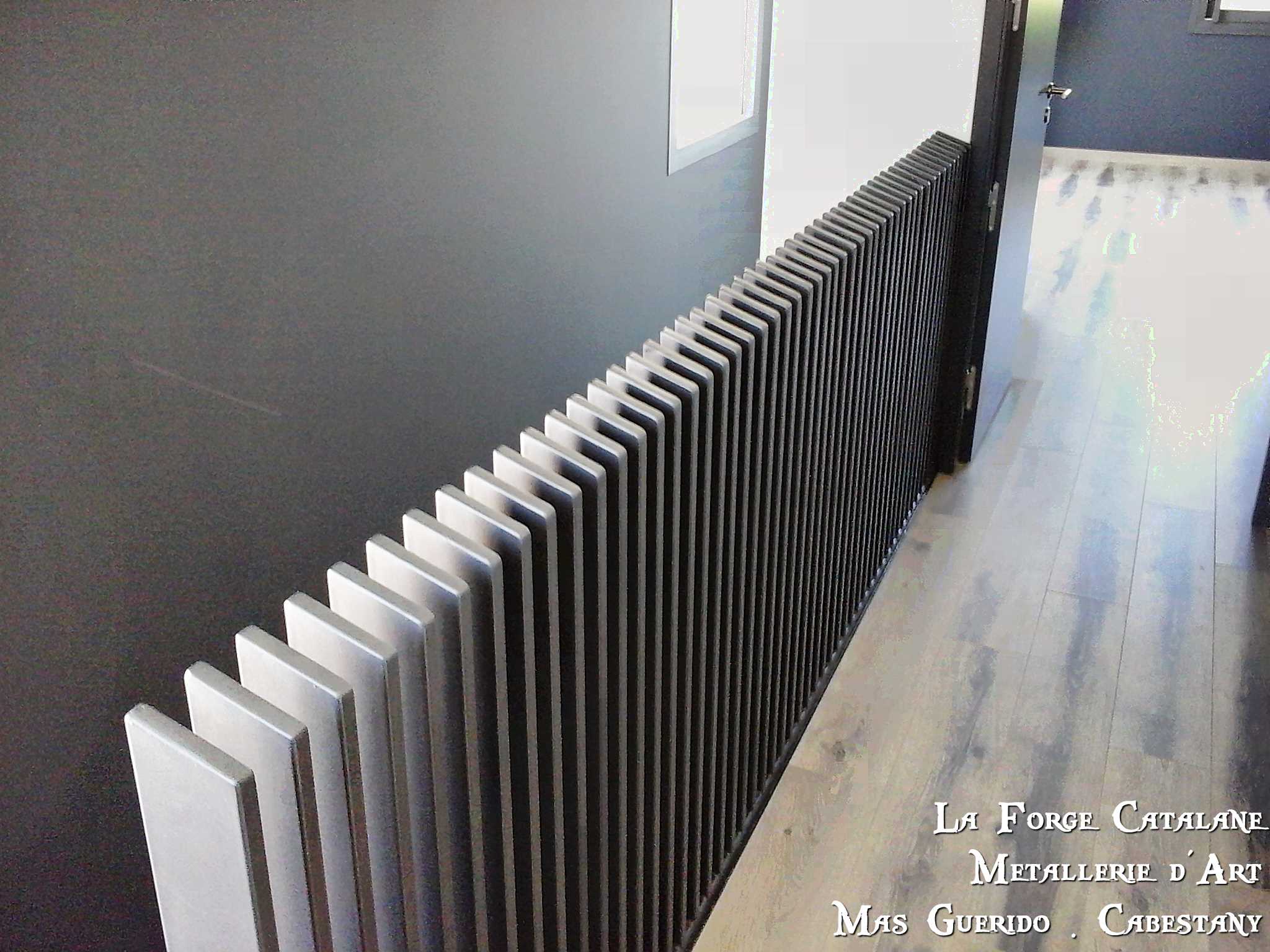 rambarde garde corps garde corps fer plat verticaux fer La Forge Catalane.jpg